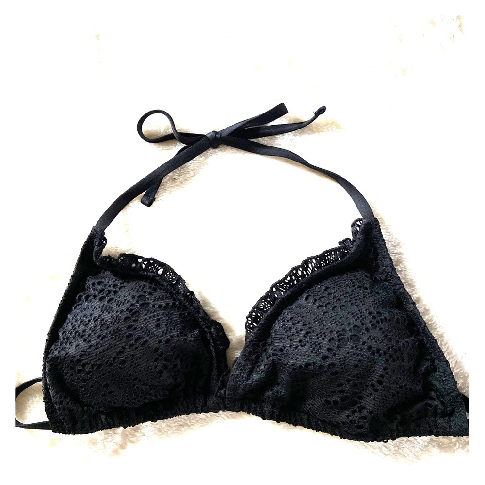 NWT Black Ruffle Bikini Top